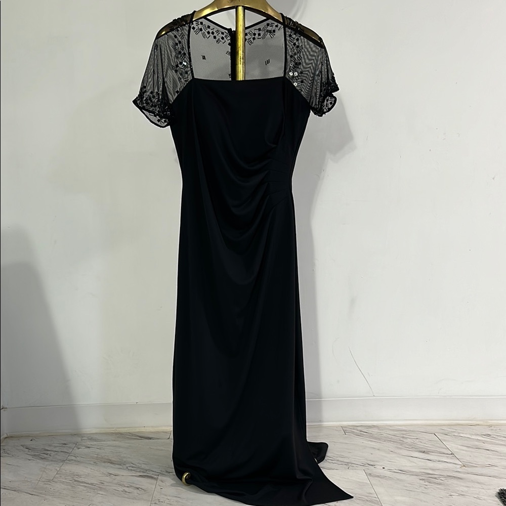 Elegant Black Evening Dress